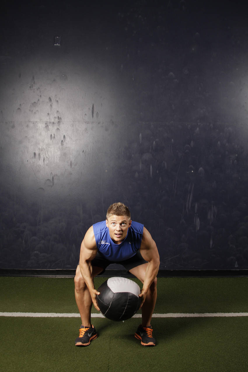 Backward Medicine Ball Throw - starting position