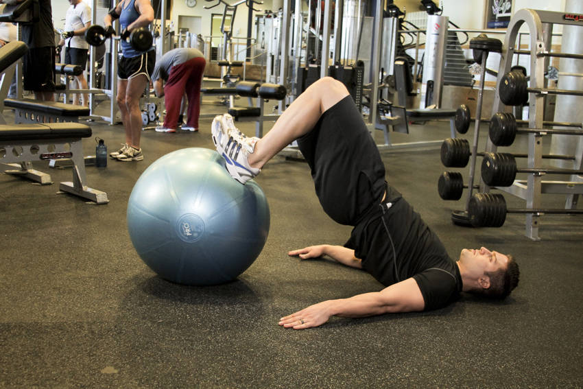 Ball Leg Curl - ending position