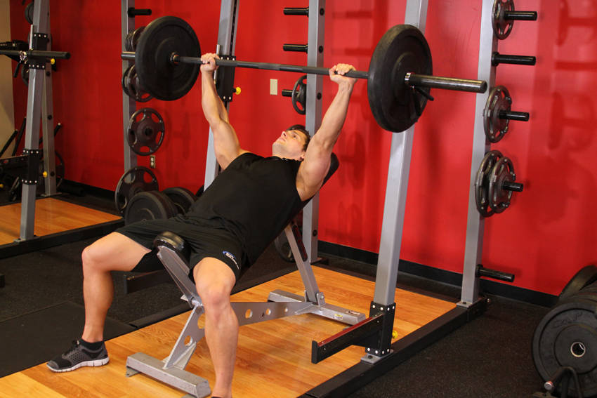 Barbell Incline Bench Press - Medium Grip - starting position