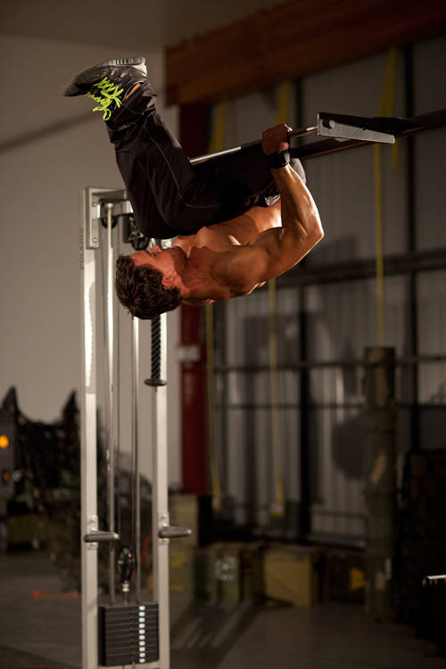 Bodyweight Mid Row - ending position