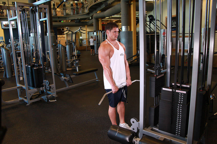 Cable Shrugs - starting position