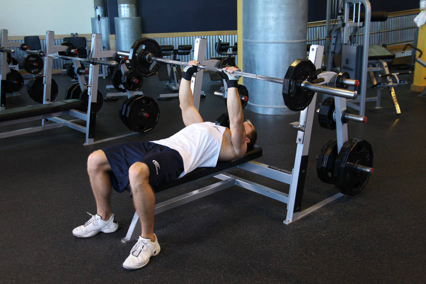 Close-Grip Barbell Bench Press - ending position
