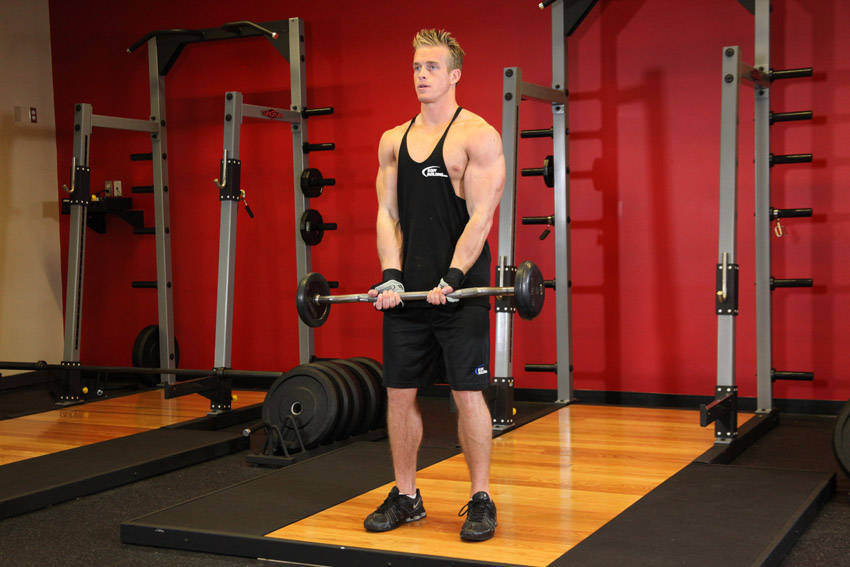 Close-Grip EZ Bar Curl - starting position