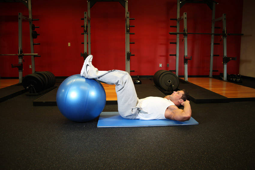 Crunch - Legs On Exercise Ball - starting position