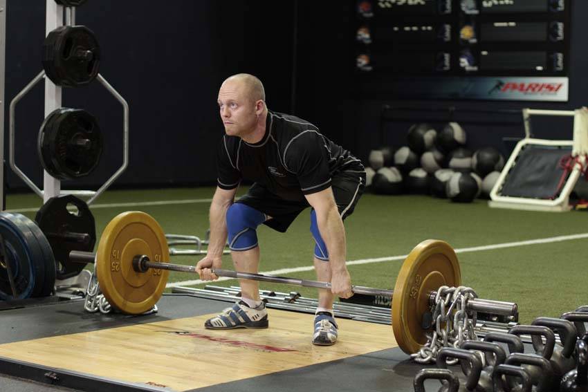 Deadlift with Chains - starting position
