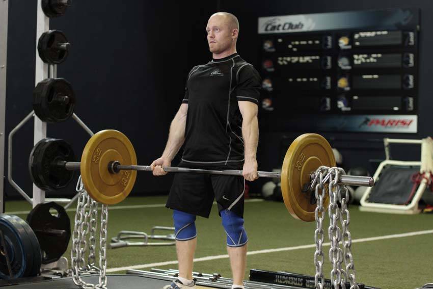 Deadlift with Chains - ending position