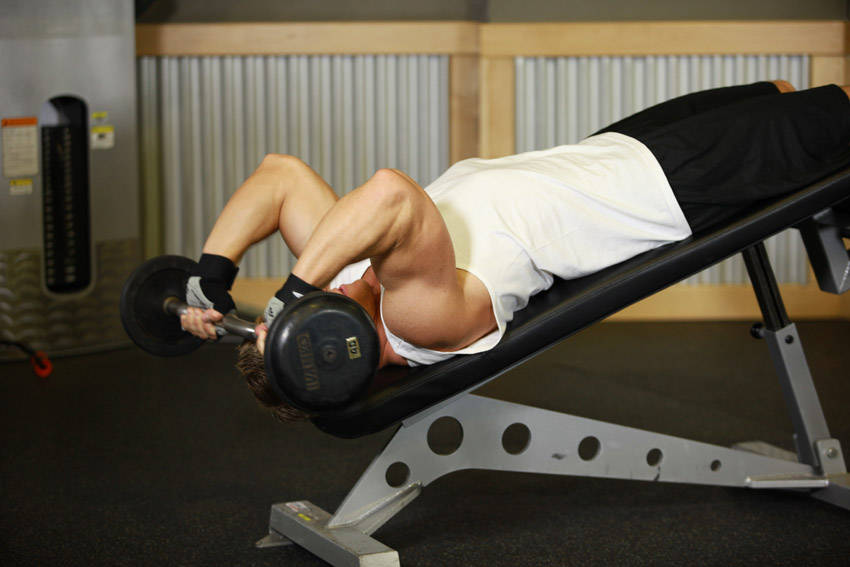 Decline EZ Bar Triceps Extension - ending position