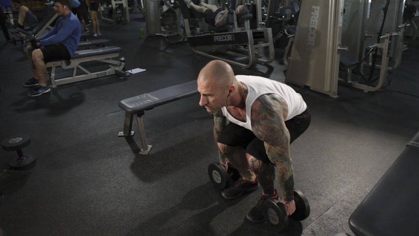 Dumbbell Clean - starting position