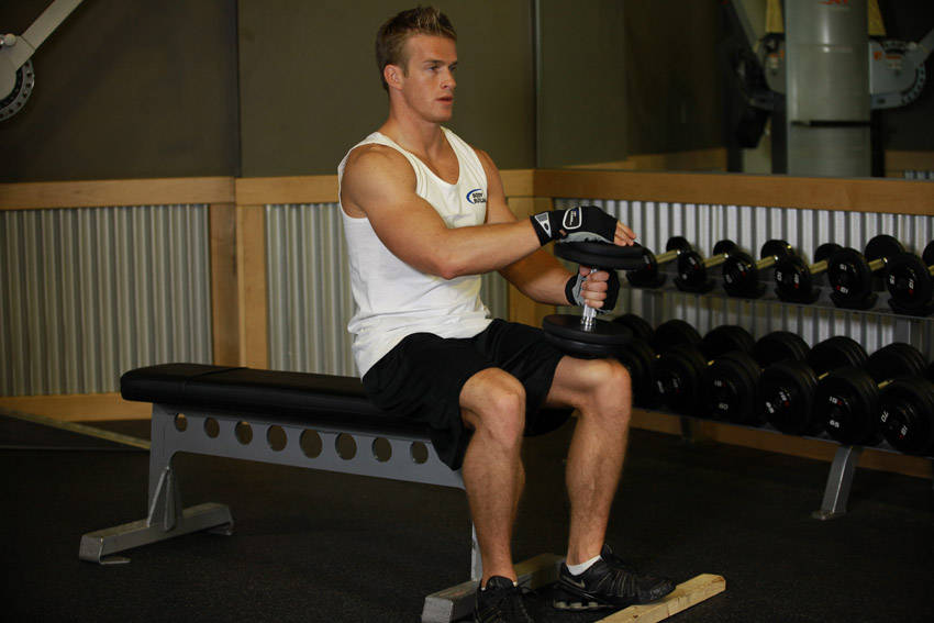 Dumbbell Seated One-Leg Calf Raise - ending position