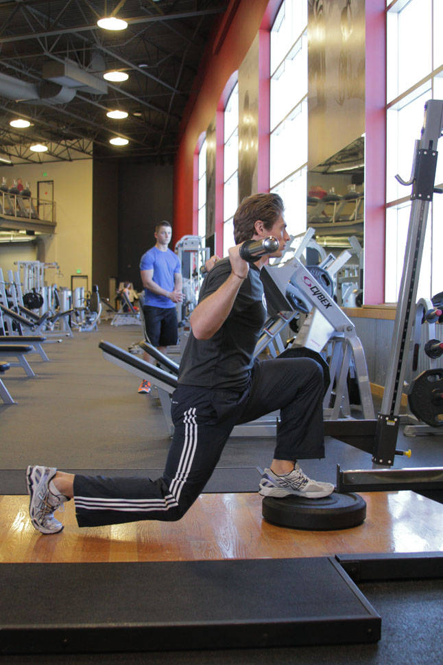 Elevated Back Lunge - ending position