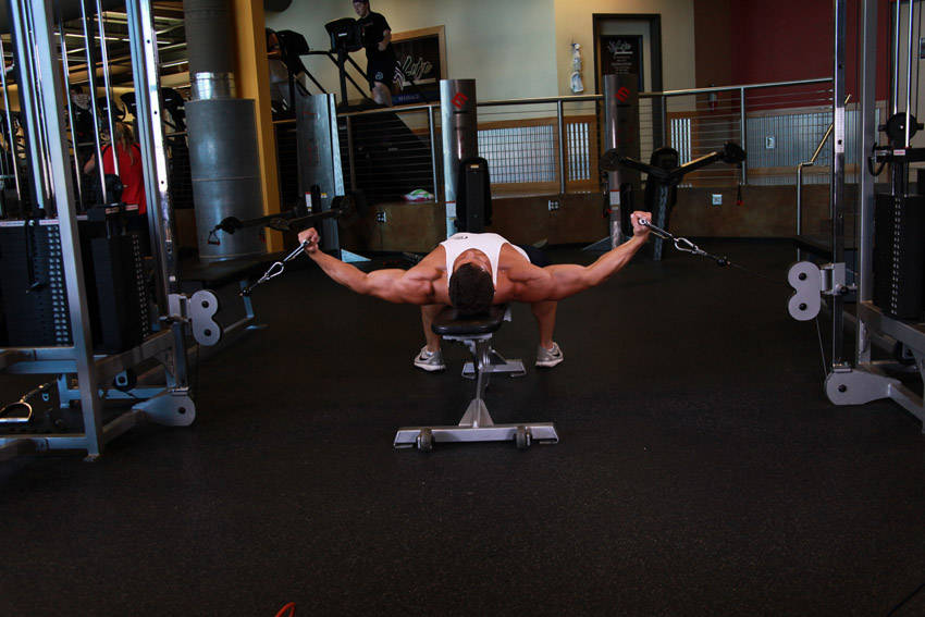 Flat Bench Cable Flyes - starting position