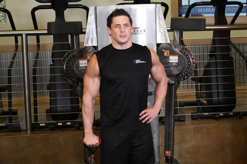 Front Cable Raise - starting position