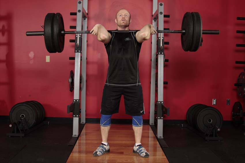Front Squat (Clean Grip) - starting position