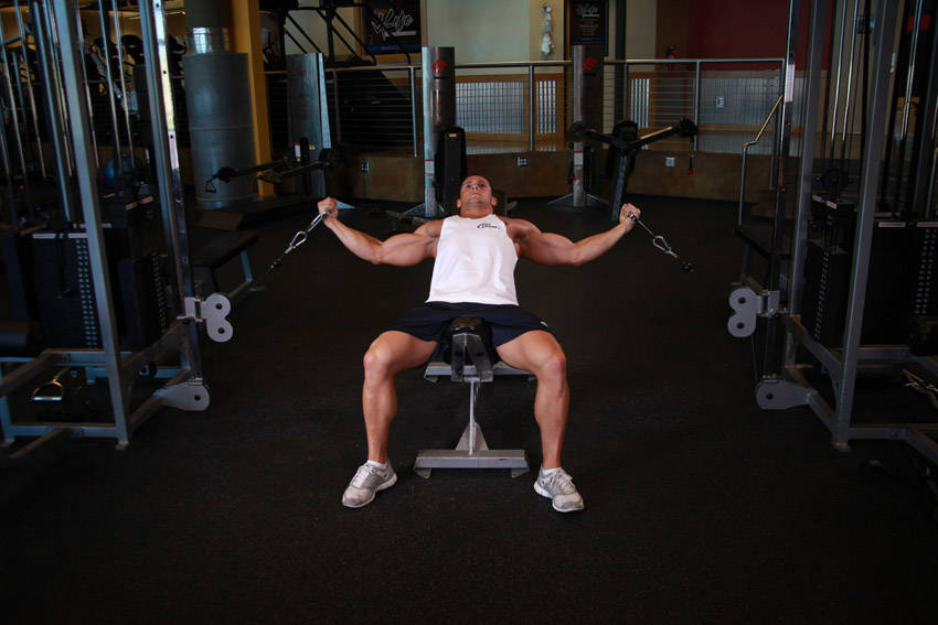 Incline Cable Flye - starting position