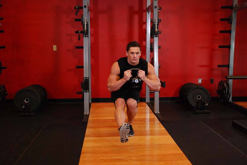 Kettlebell Pistol Squat - ending position
