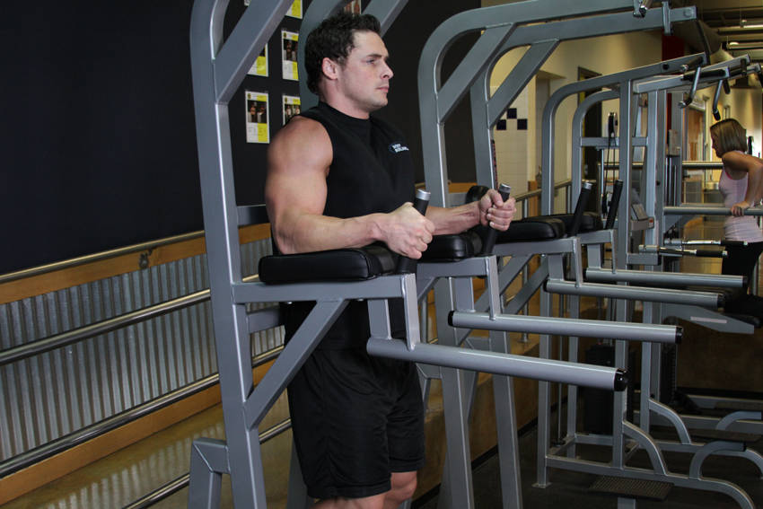 Knee/Hip Raise On Parallel Bars - starting position