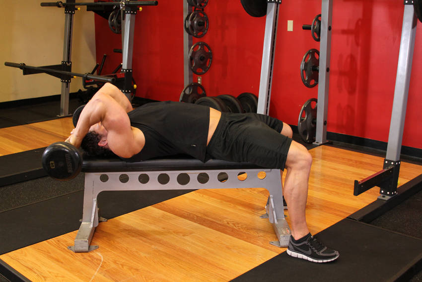 Lying Close-Grip Barbell Triceps Extension Behind The Head - starting position