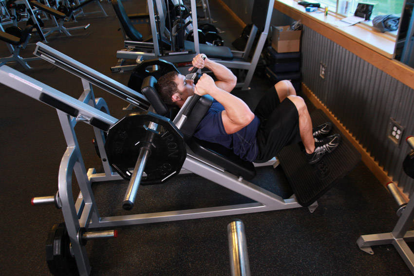 Narrow Stance Hack Squats - starting position