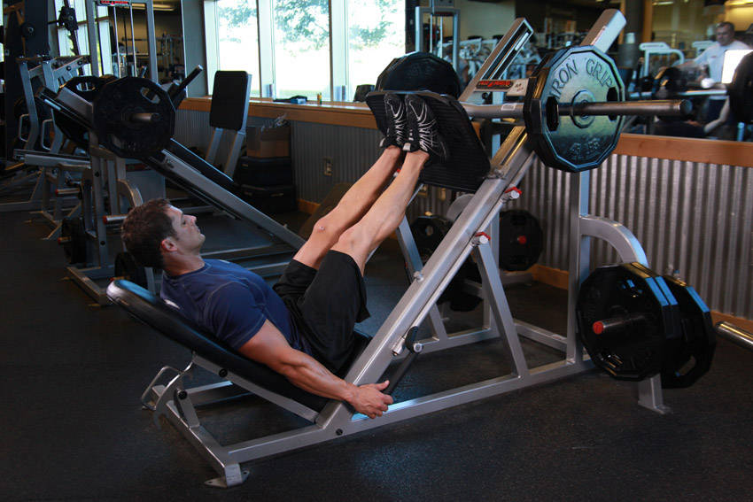 Narrow Stance Leg Press - ending position
