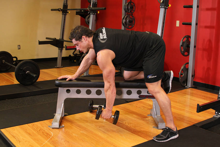 One-Arm Dumbbell Row - starting position