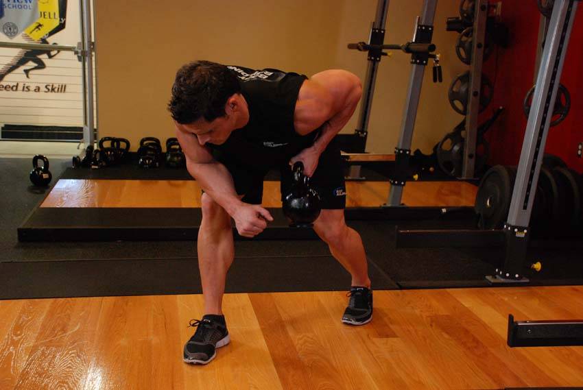 One-Arm Kettlebell Row - ending position