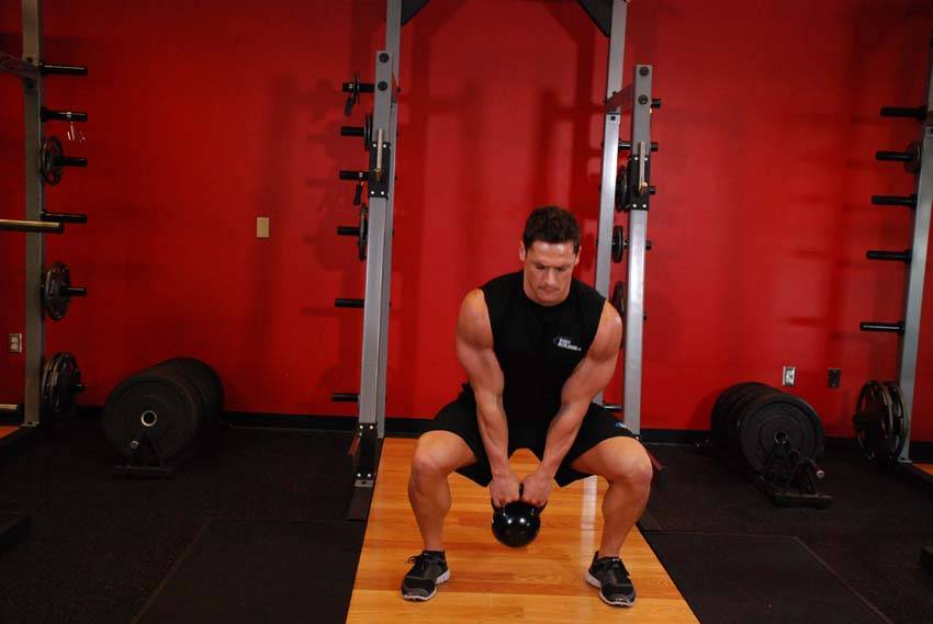 Open Palm Kettlebell Clean - starting position