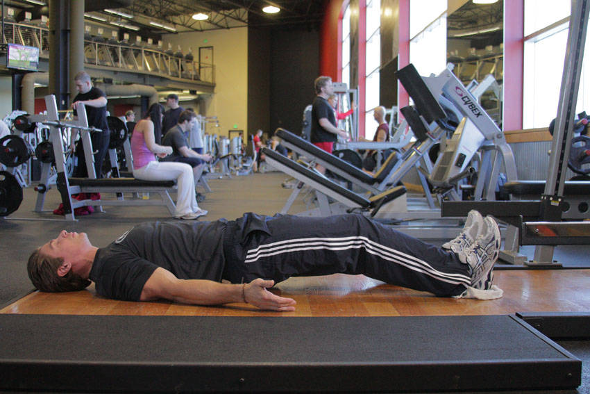 Platform Hamstring Slides - starting position