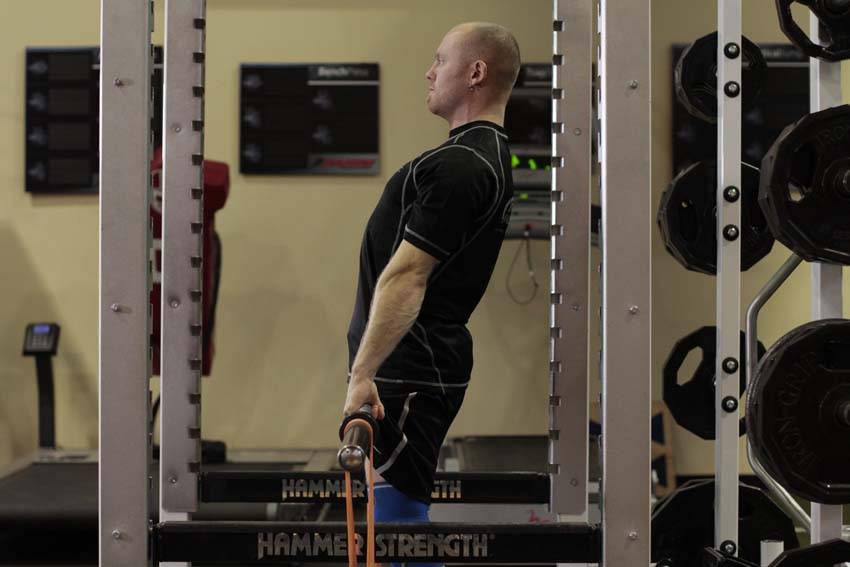 Rack Pull with Bands - ending position