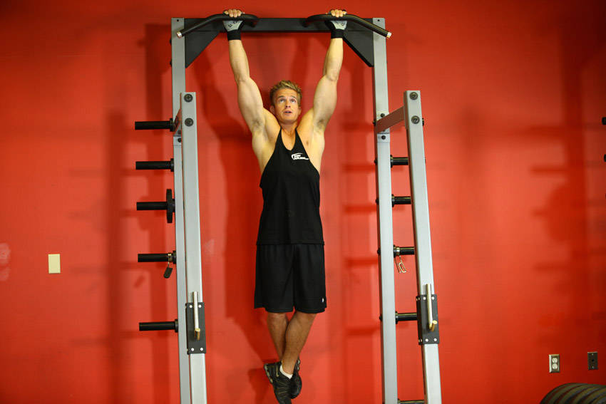 Rocky Pull-Ups/Pulldowns - starting position