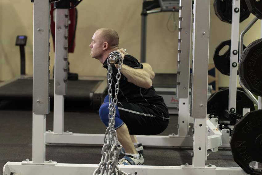 Squat with Chains - ending position