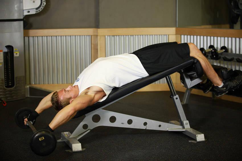 Wide-Grip Decline Barbell Pullover - ending position